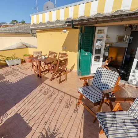 Joivy Treasure For 4 With Terrace And Incredible View Daire *